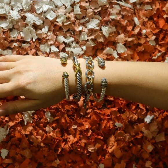 Two Tone Italian Designer Inspired Chain Link Chunky Bracelets for Women - Picture 7 of 7